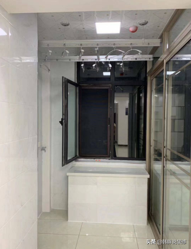 陽臺(tái)改廚房裝修效果圖小戶型_陽臺(tái)廚房裝修效果圖_帶生活陽臺(tái)的廚房裝修效果圖