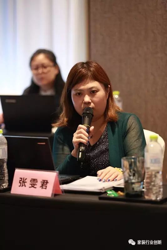 上海裝修展會春亭設(shè)計(jì)棒_咖啡廳裝修效果圖 設(shè)計(jì)_青島裝修設(shè)計(jì)