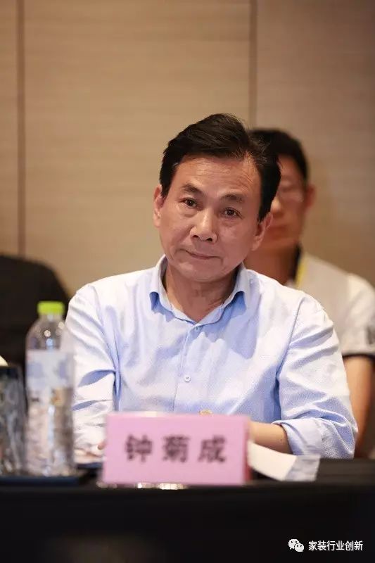 青島裝修設(shè)計(jì)_咖啡廳裝修效果圖 設(shè)計(jì)_上海裝修展會春亭設(shè)計(jì)棒
